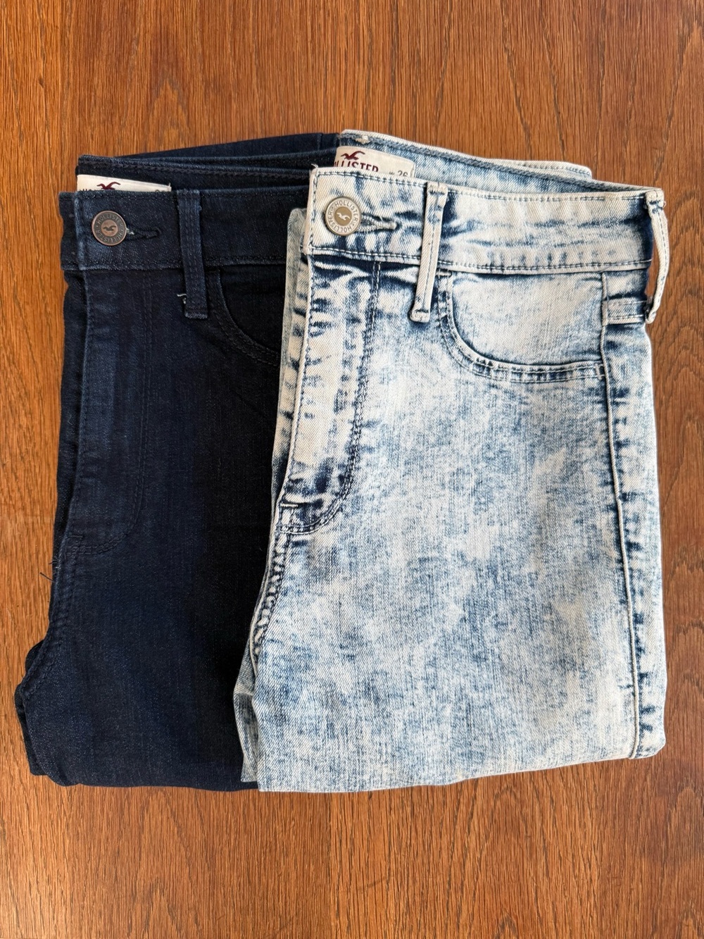 Hollister Women’s Light Acid Wash and Dark Blue Denim Jeans - 2 Pack, 26w